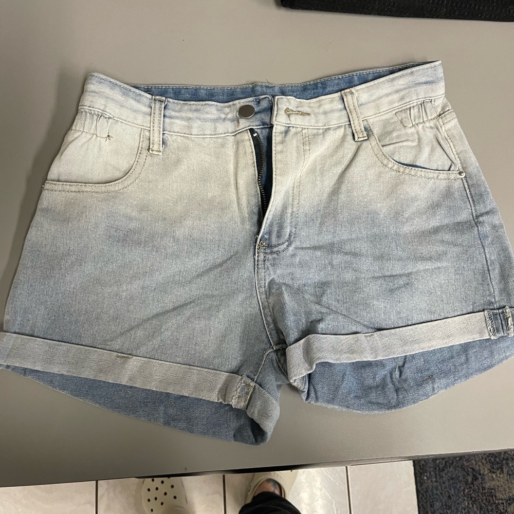 Stretchy  Jean shorts size medium